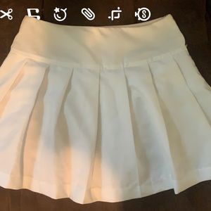Small rue 21 mini skirt